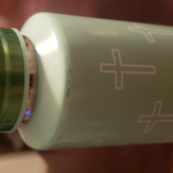 Manna cross design water flask - Picture 2 of 4